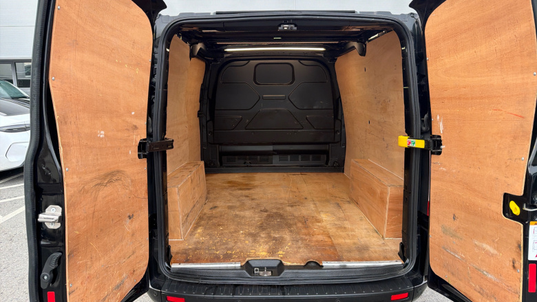 Ford Transit Custom 280 L1 Diesel Fwd 2.0 EcoBlue 130ps Low Roof Limited Van Auto